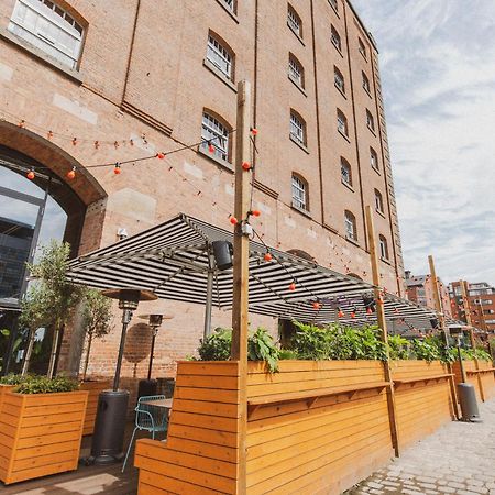 Native Manchester Bagian luar foto