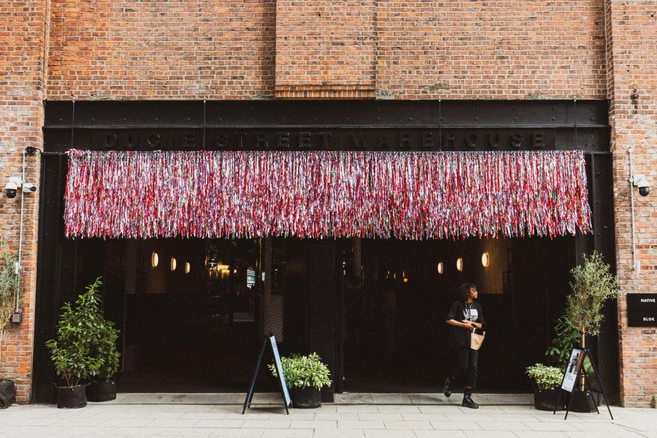 Native Manchester Bagian luar foto