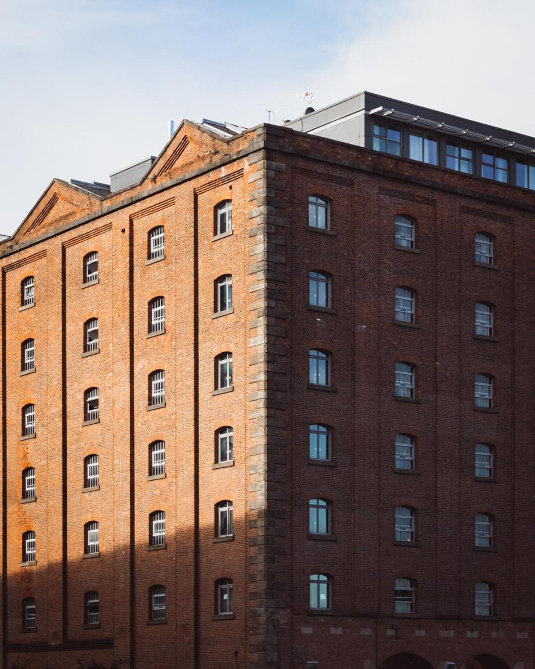 Native Manchester Bagian luar foto